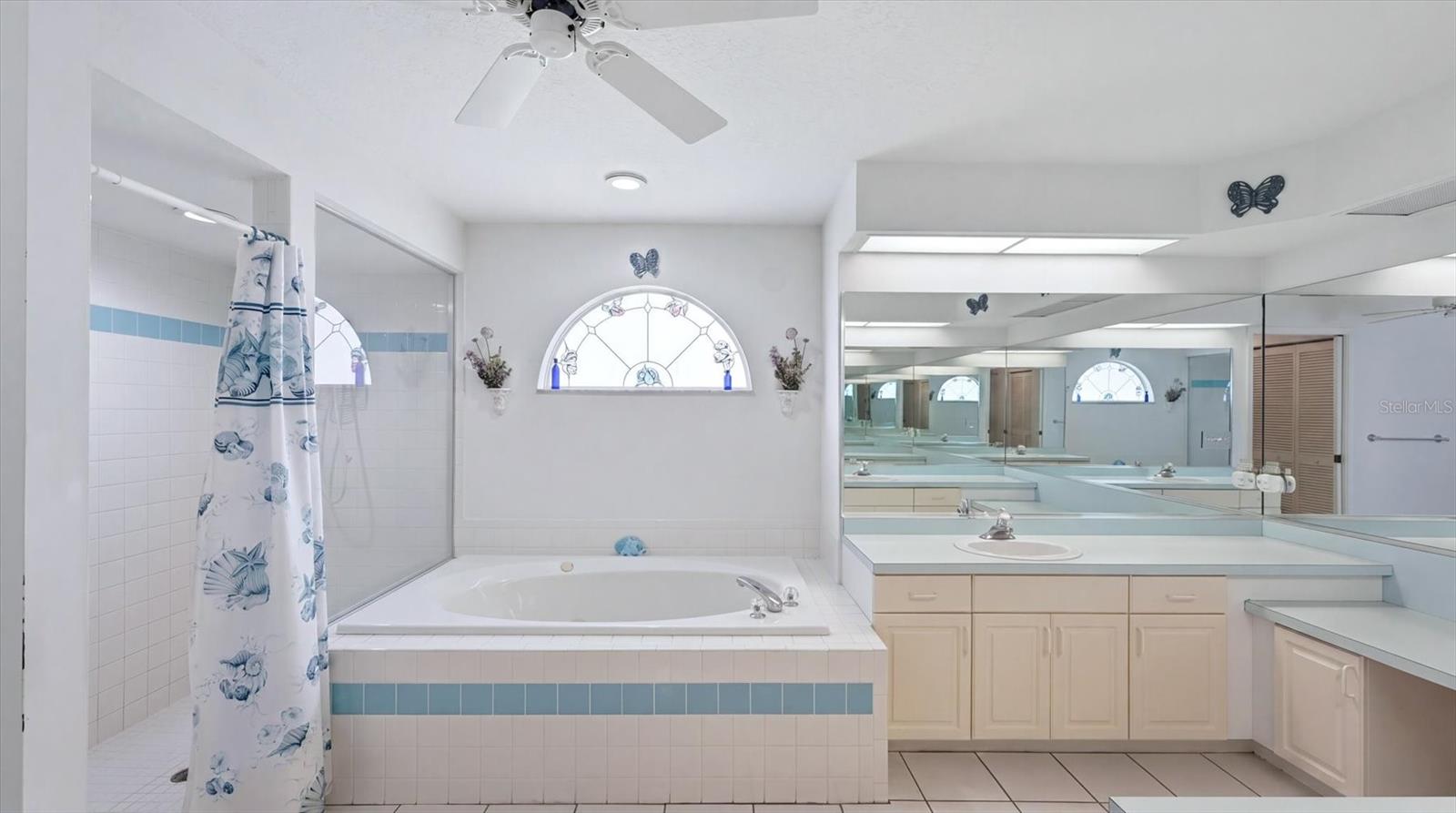 6157 55TH AVENUE CIR E, BRADENTON, FL, 34203