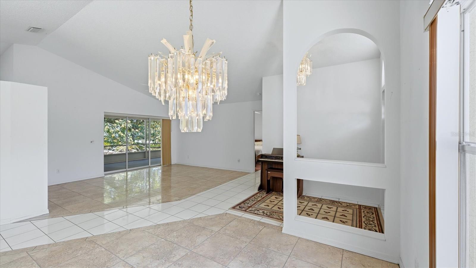 6157 55TH AVENUE CIR E, BRADENTON, FL, 34203