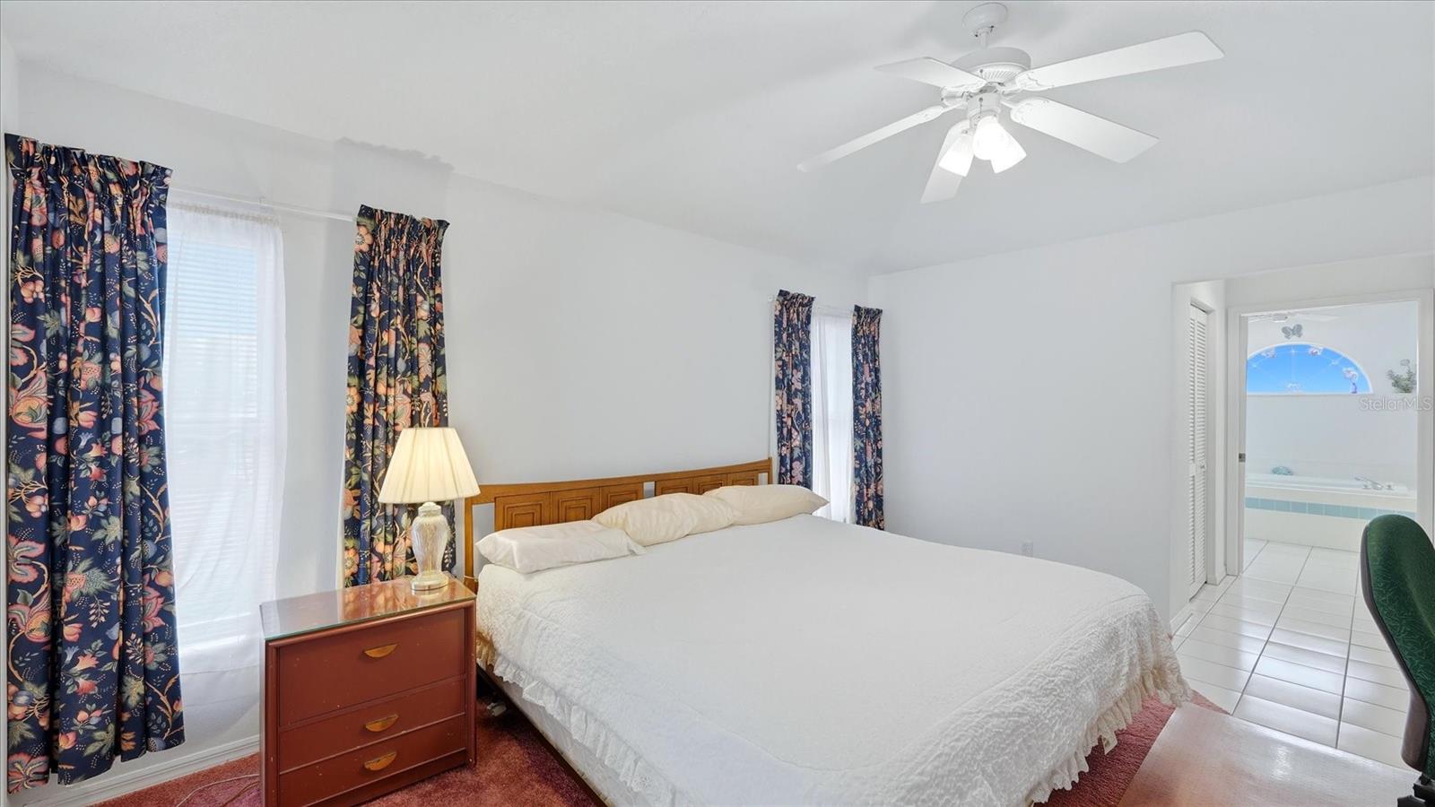 6157 55TH AVENUE CIR E, BRADENTON, FL, 34203