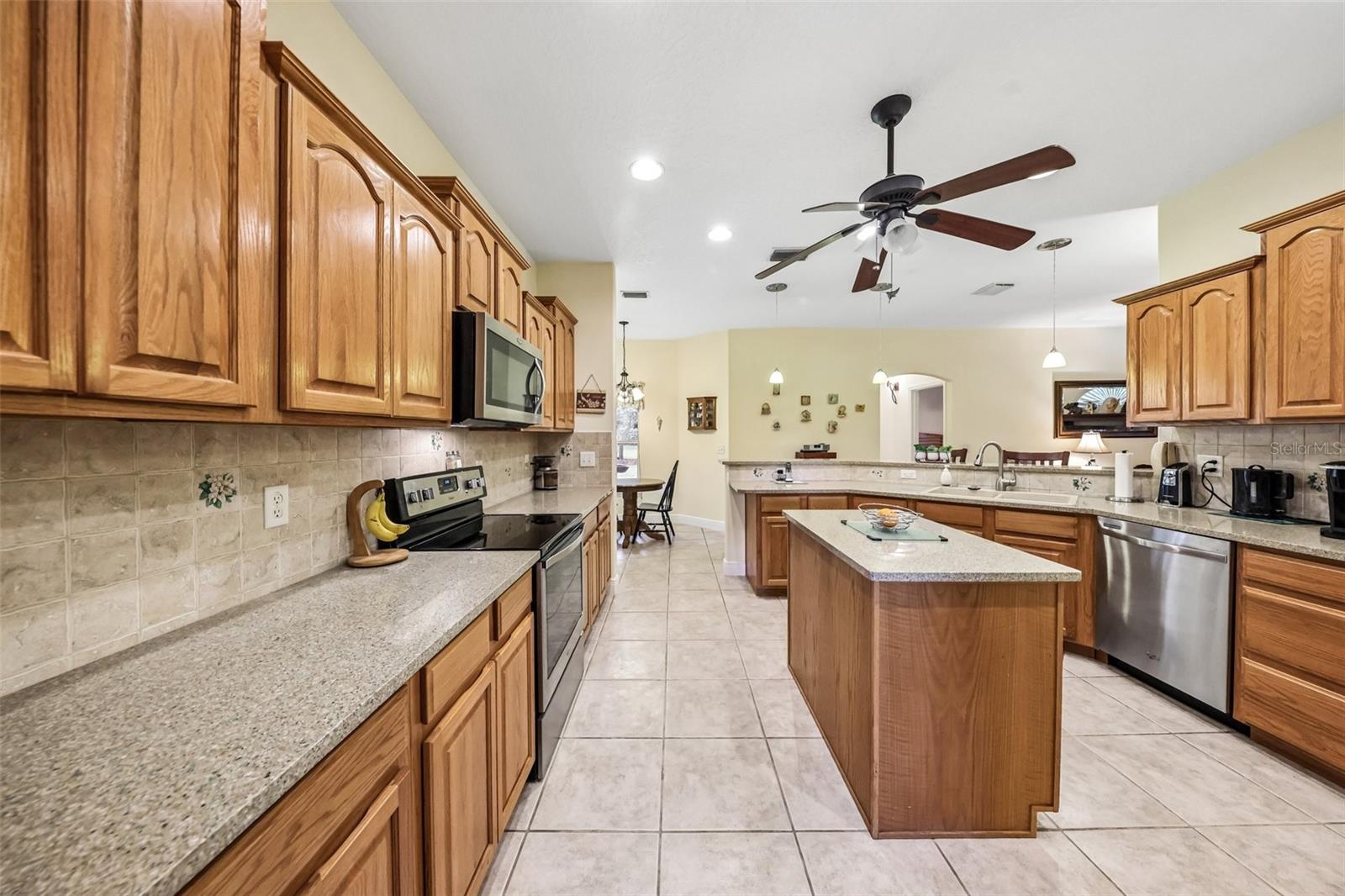 19200 LAKE SWATARA DR, EUSTIS, FL, 32736