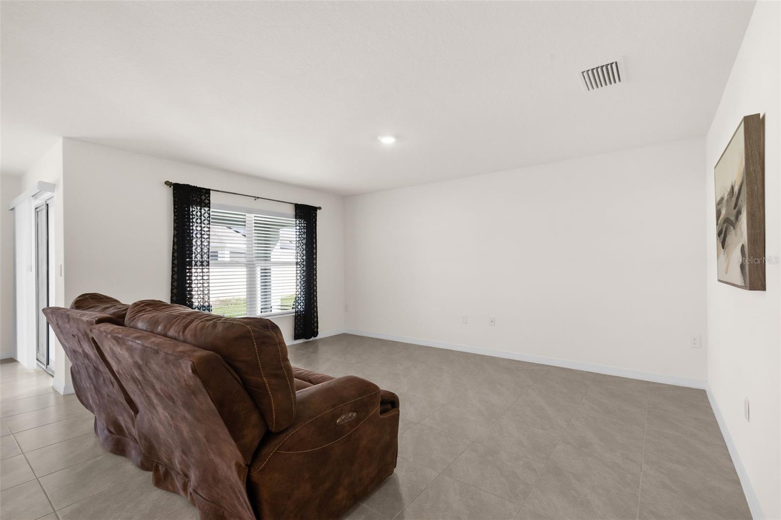 37207 SHARKS EYE LN, ZEPHYRHILLS, FL, 33541