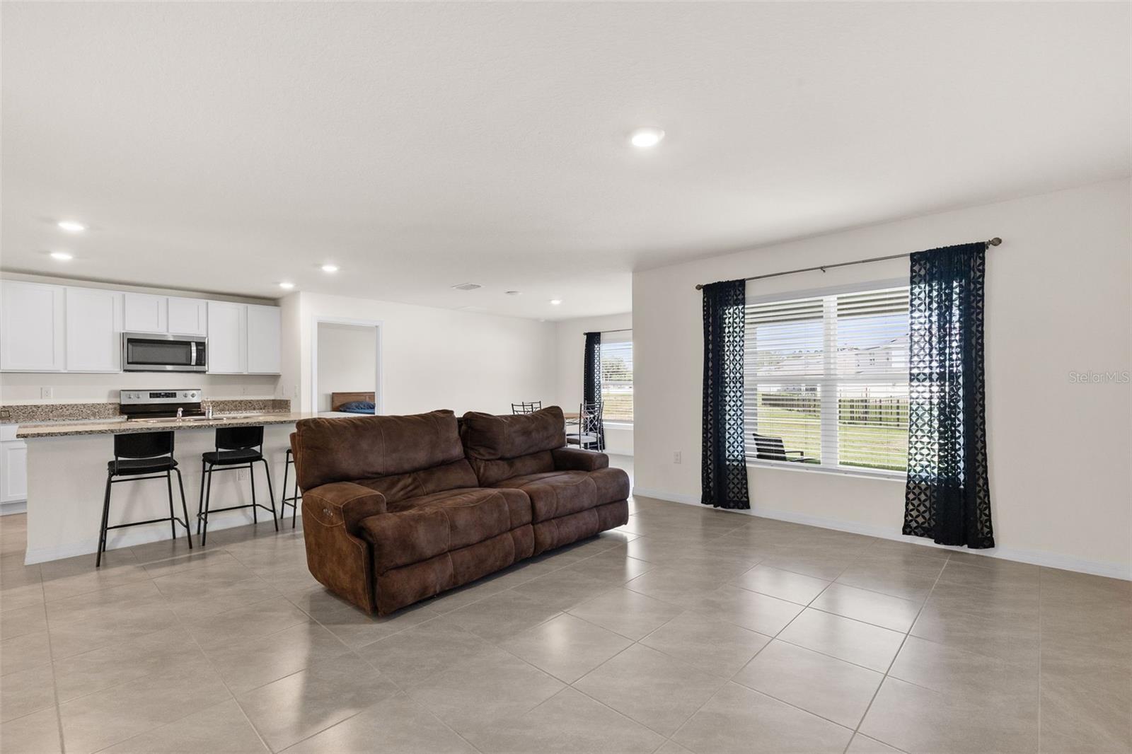37207 SHARKS EYE LN, ZEPHYRHILLS, FL, 33541