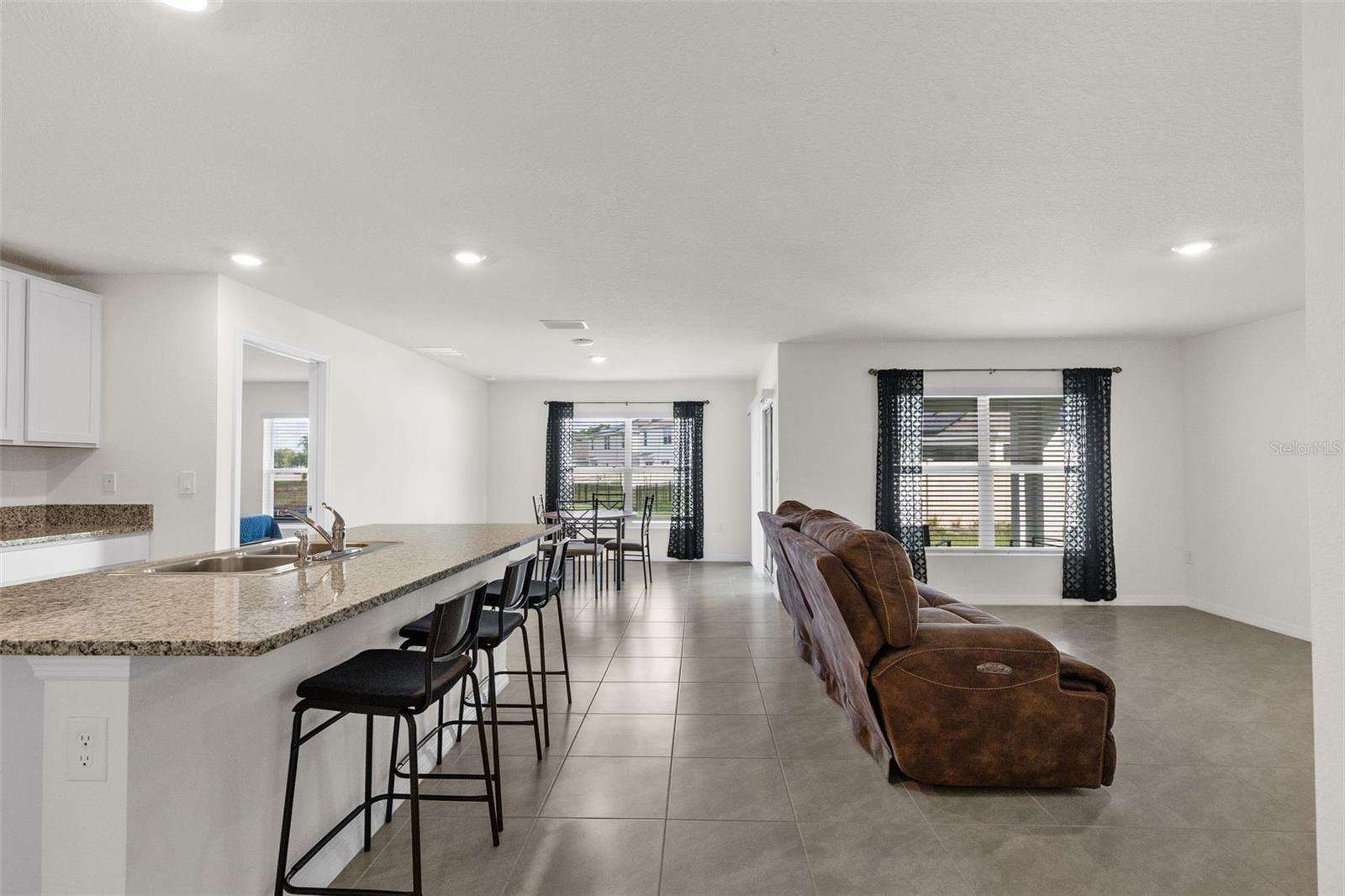 37207 SHARKS EYE LN, ZEPHYRHILLS, FL, 33541