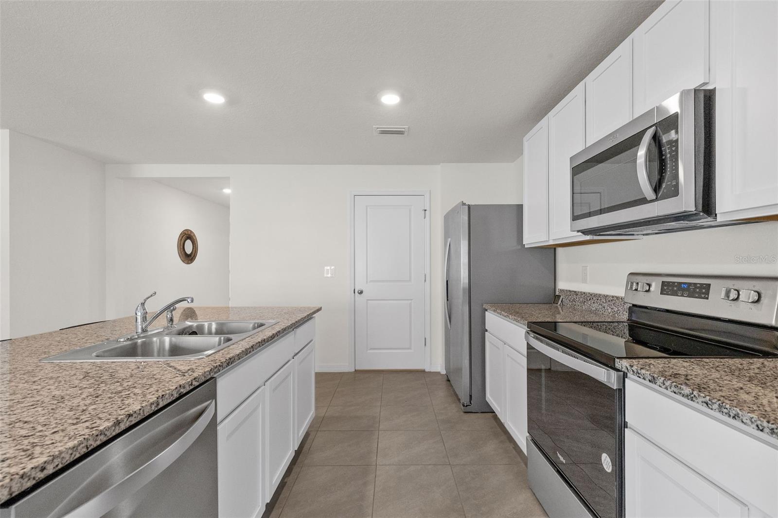 37207 SHARKS EYE LN, ZEPHYRHILLS, FL, 33541