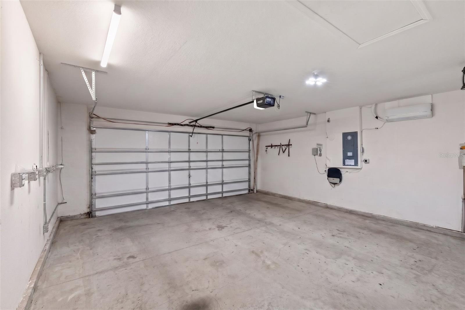 37207 SHARKS EYE LN, ZEPHYRHILLS, FL, 33541