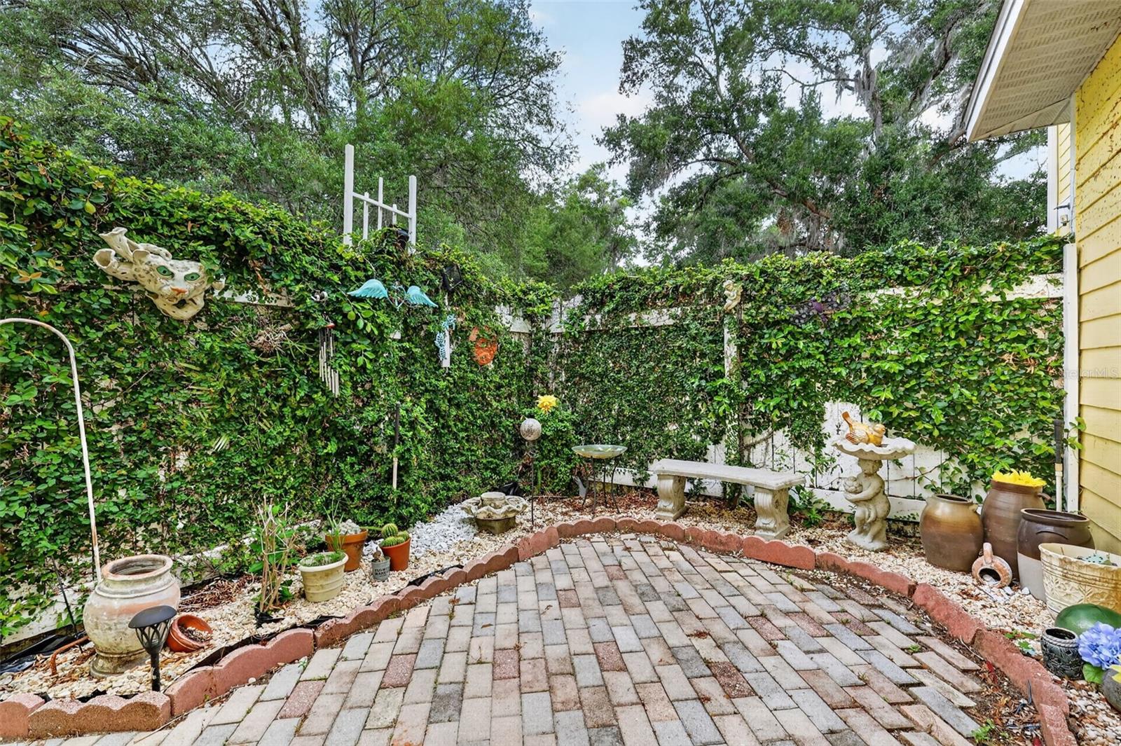 493 MALAUKA LOOP, OCKLAWAHA, FL, 32179