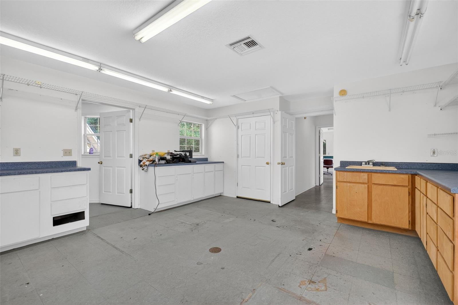 493 MALAUKA LOOP, OCKLAWAHA, FL, 32179