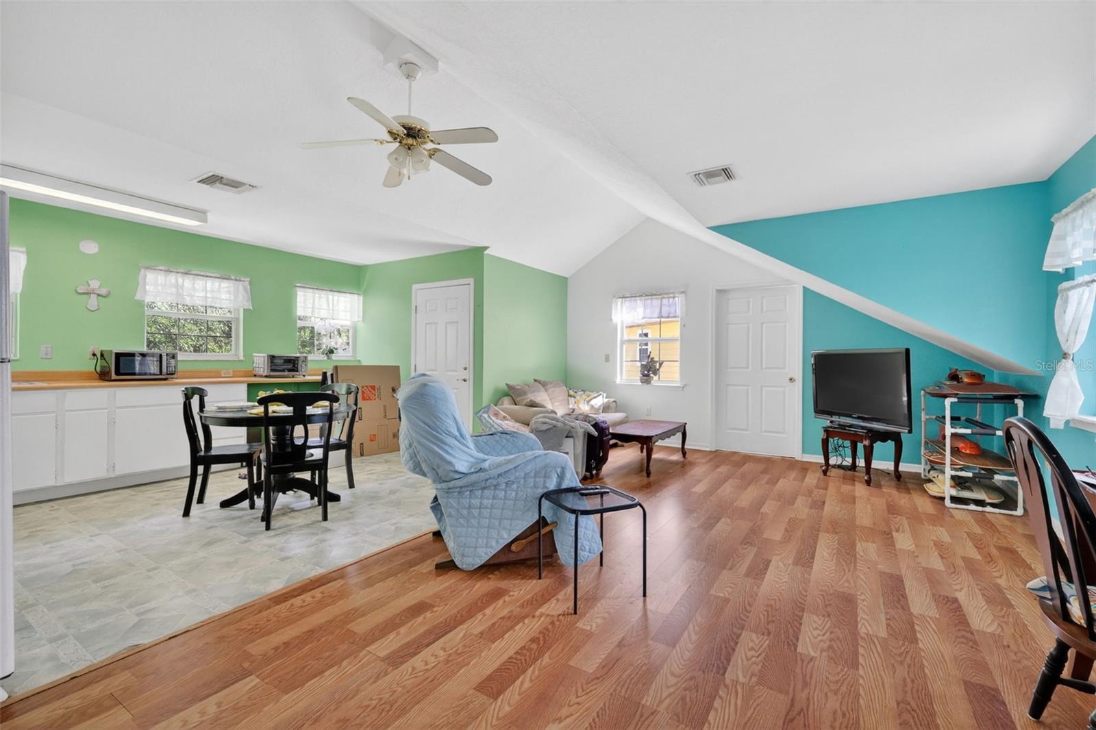 493 MALAUKA LOOP, OCKLAWAHA, FL, 32179