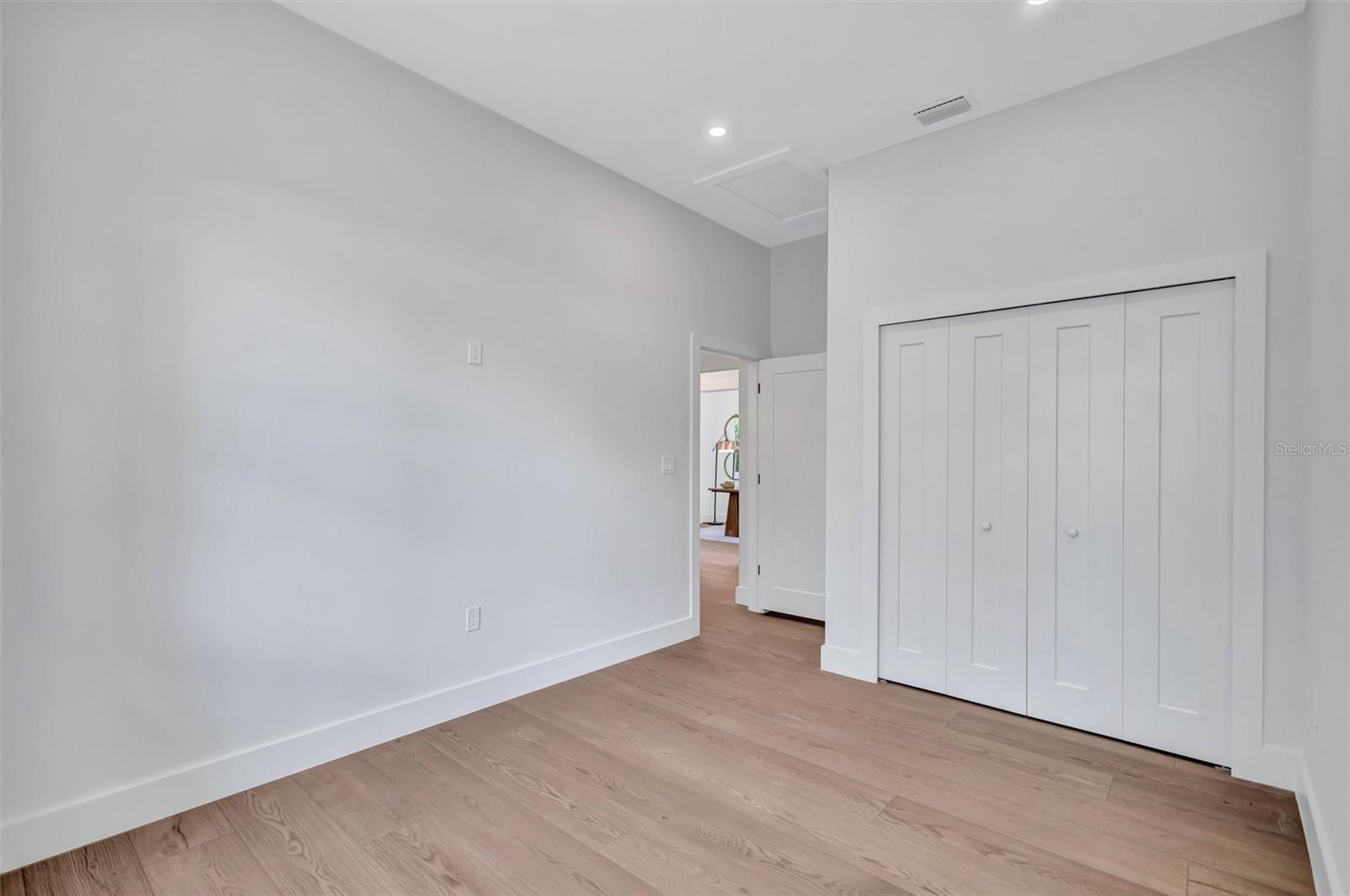 3109 QUEEN ST N, ST PETERSBURG, FL, 33713