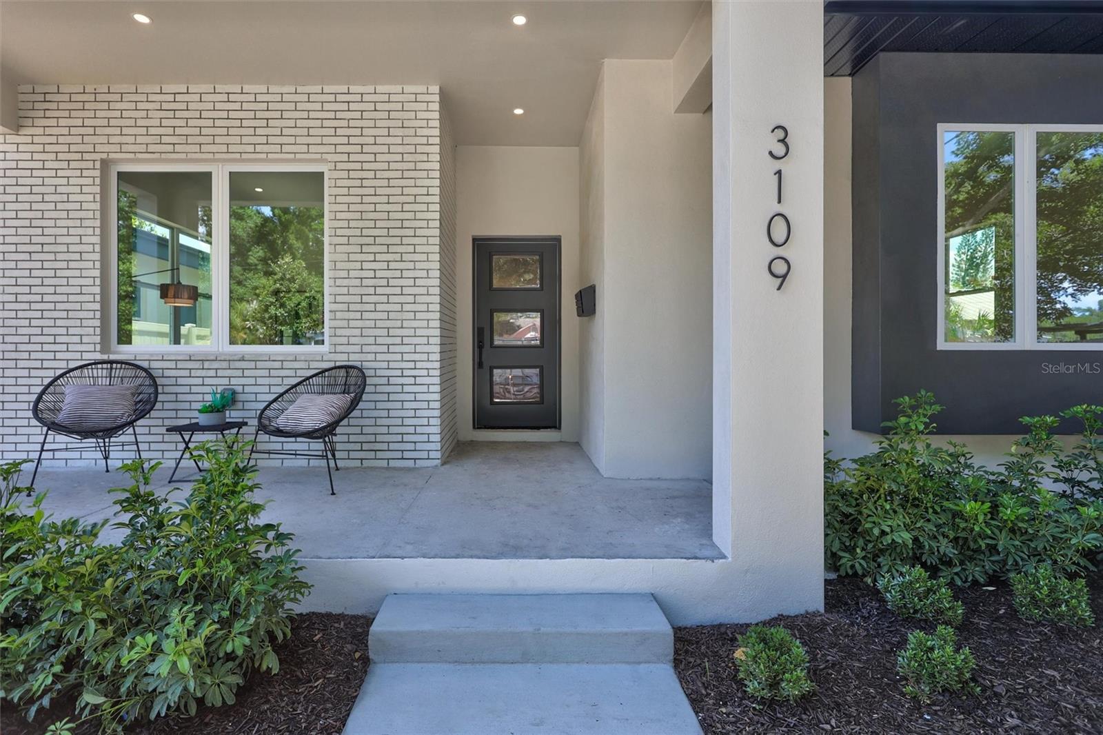 3109 QUEEN ST N, ST PETERSBURG, FL, 33713