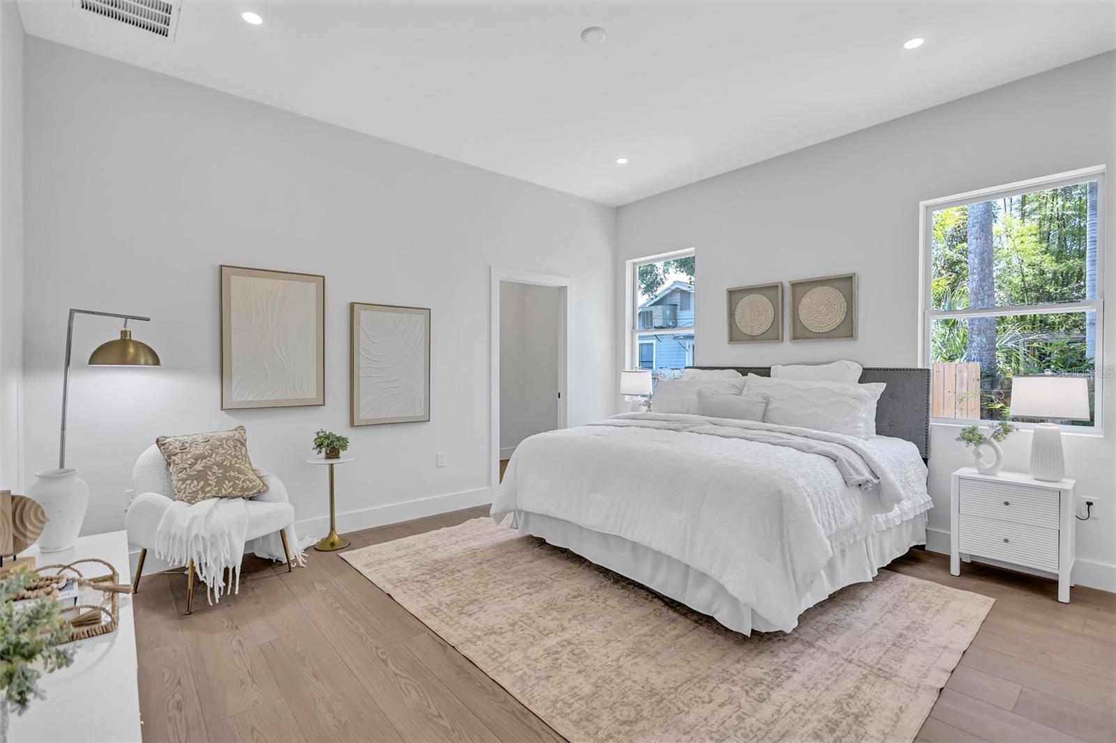 3109 QUEEN ST N, ST PETERSBURG, FL, 33713