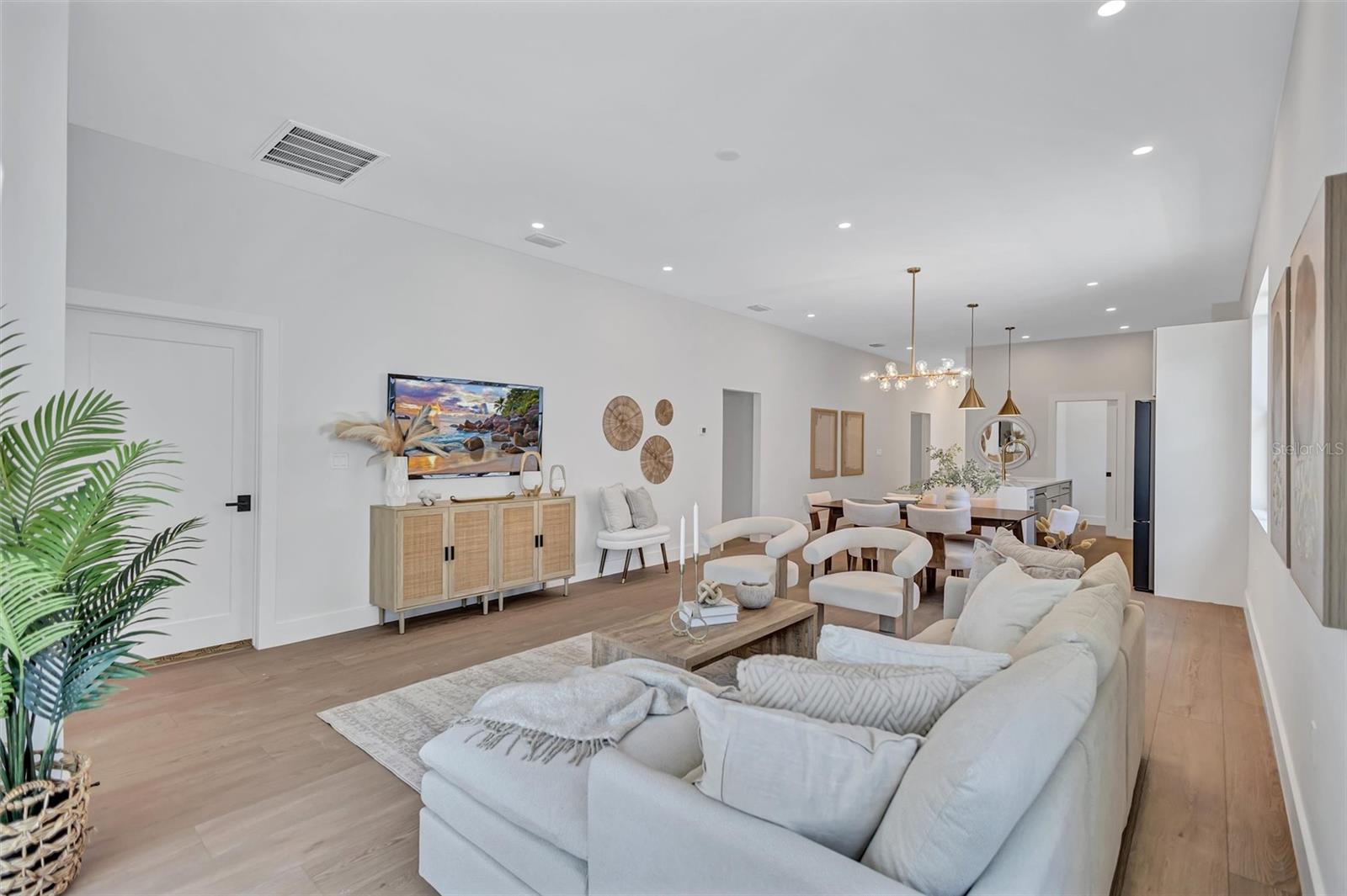 3109 QUEEN ST N, ST PETERSBURG, FL, 33713