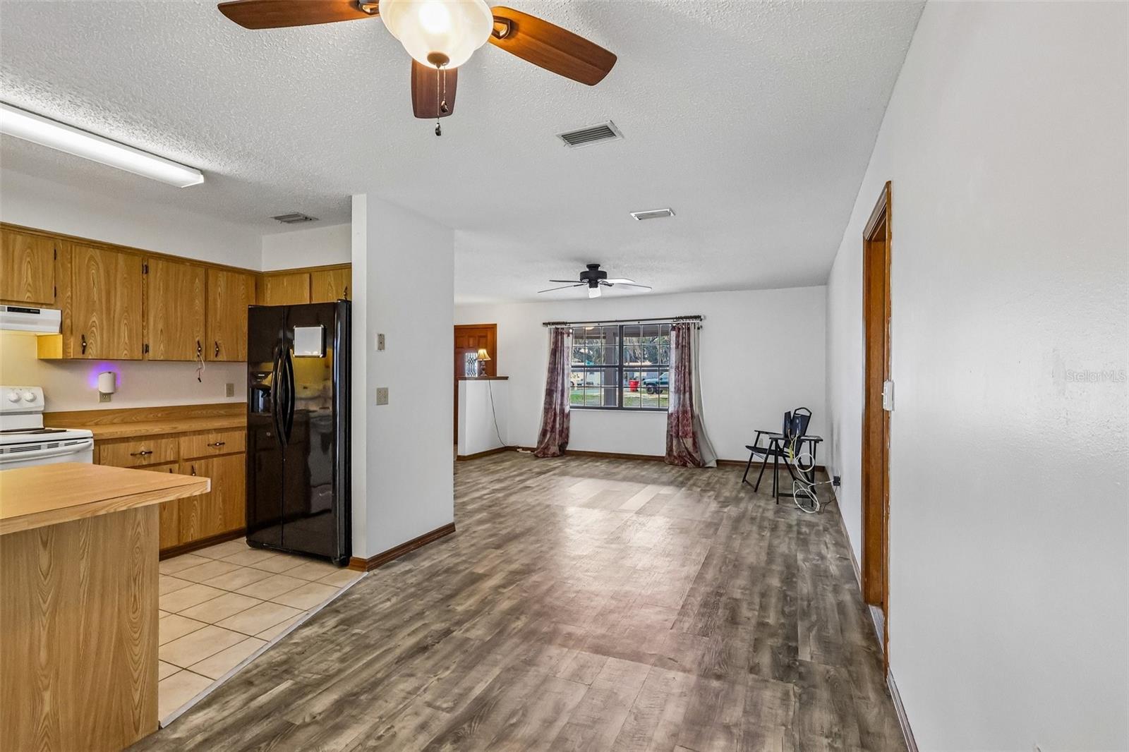 931 CR 457A, LAKE PANASOFFKEE, FL, 33538