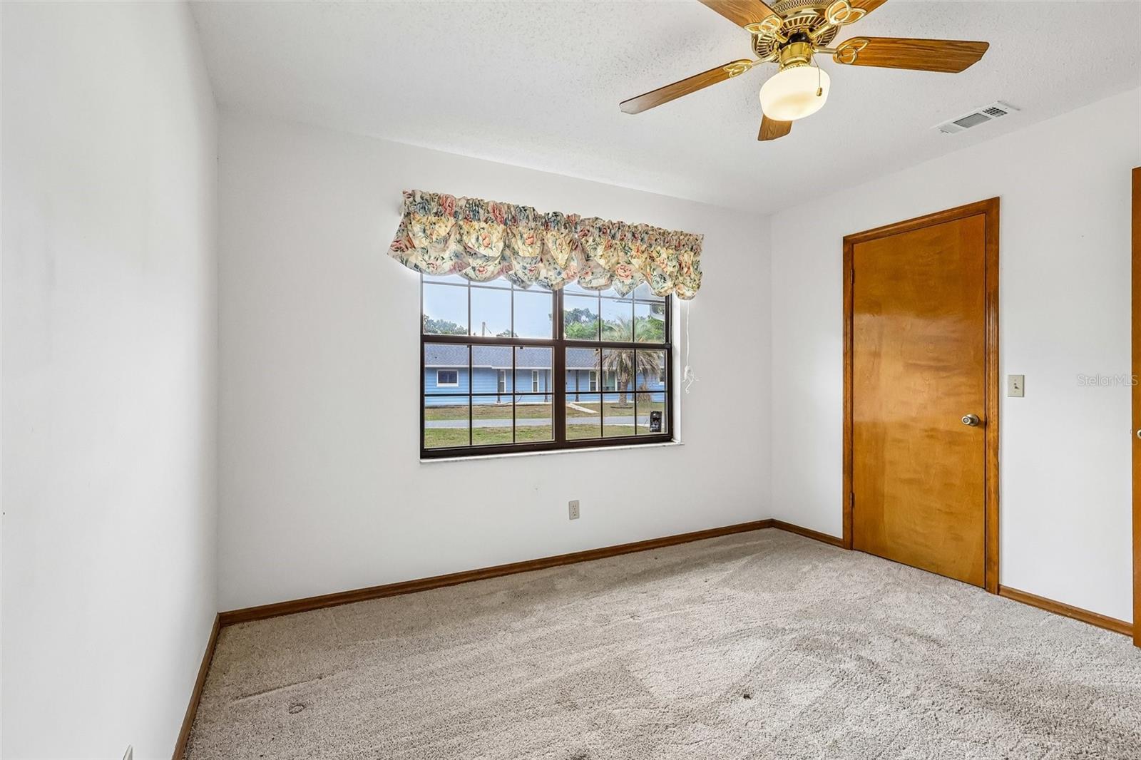 931 CR 457A, LAKE PANASOFFKEE, FL, 33538