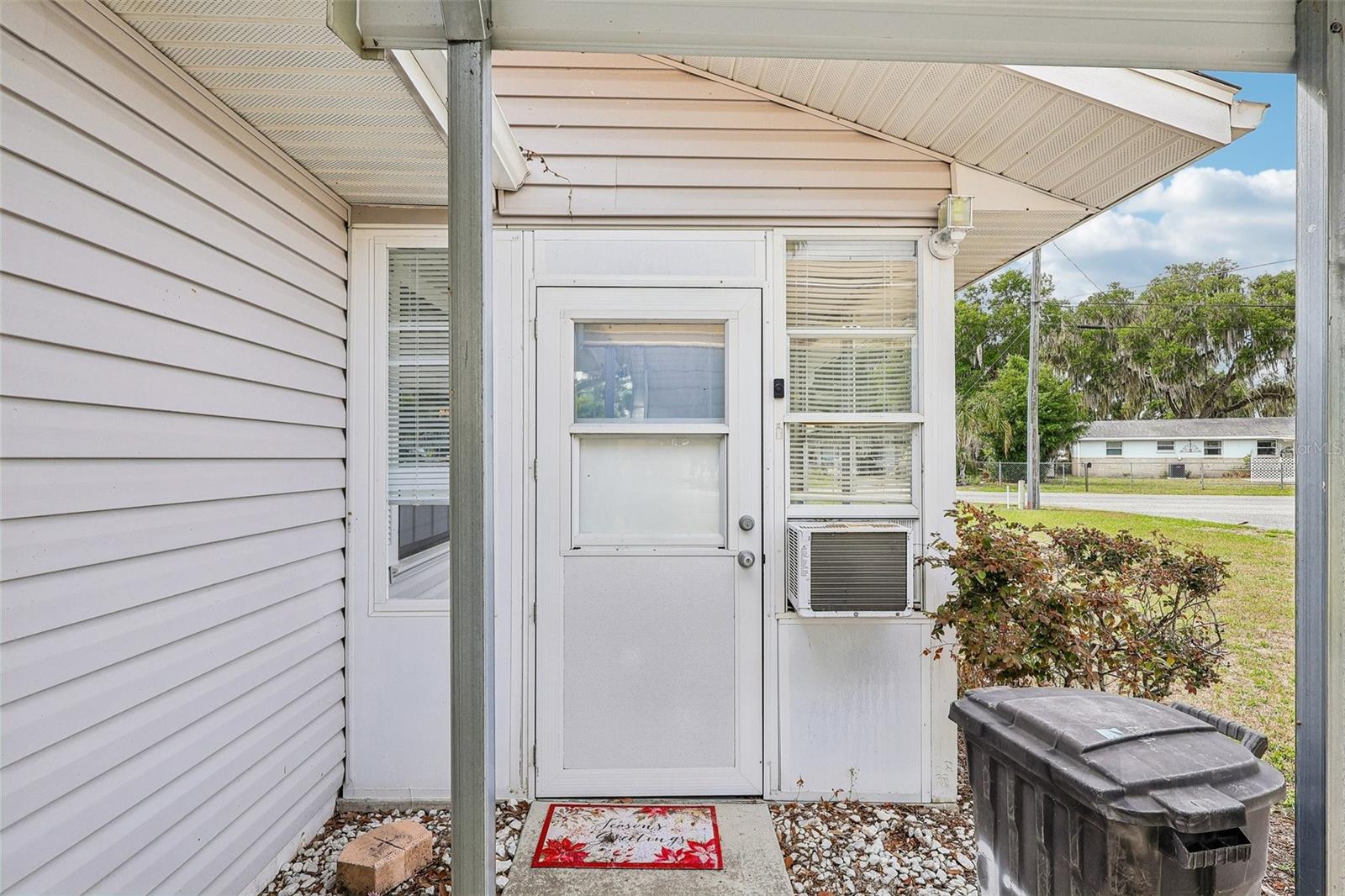 931 CR 457A, LAKE PANASOFFKEE, FL, 33538
