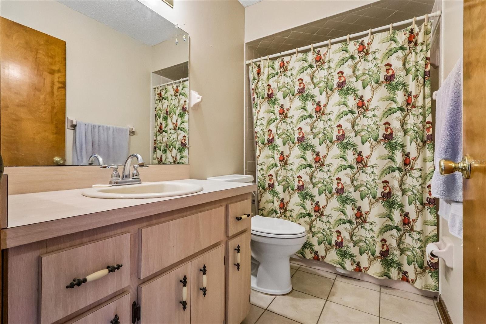 931 CR 457A, LAKE PANASOFFKEE, FL, 33538
