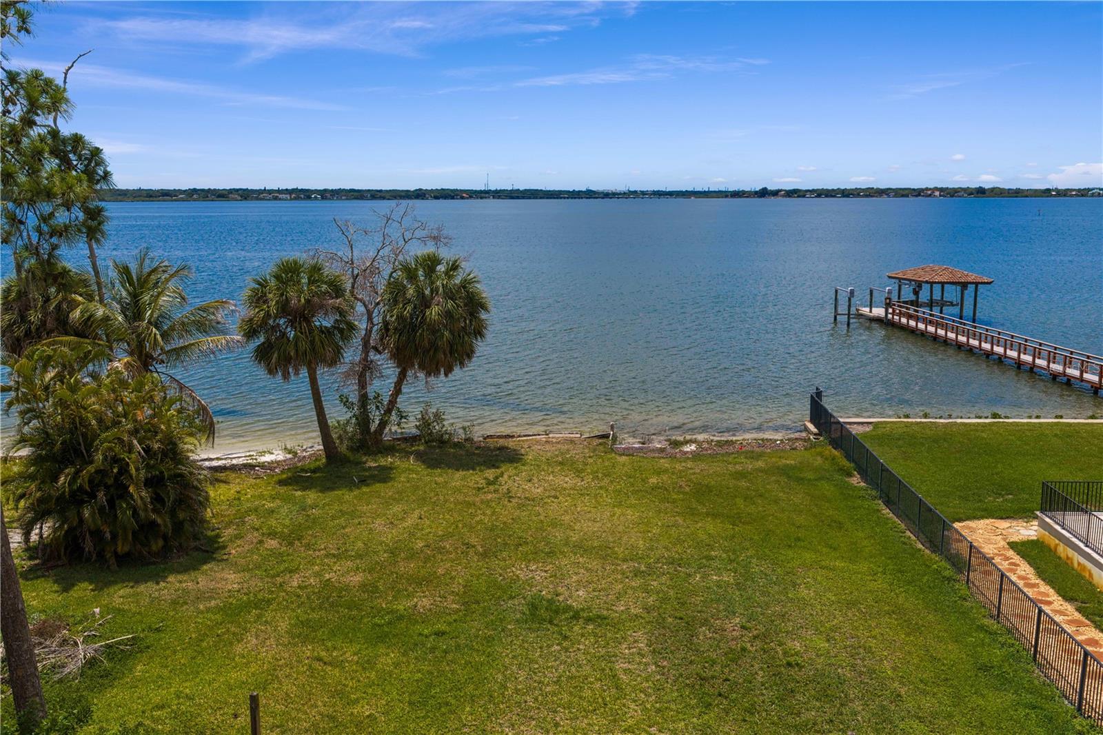 506 SHORE DR E, OLDSMAR, FL, 34677