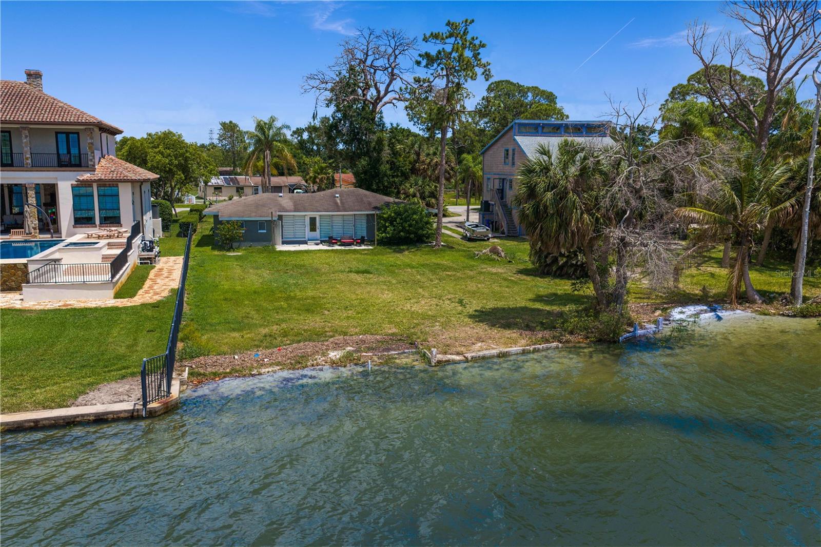 506 SHORE DR E, OLDSMAR, FL, 34677