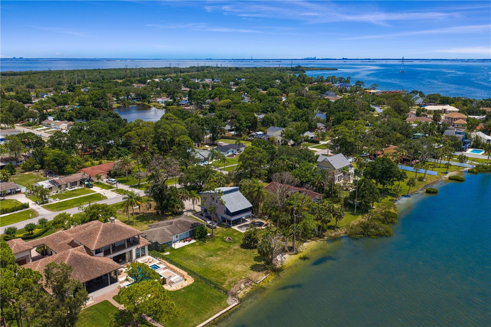 506 SHORE DR E, OLDSMAR, FL, 34677