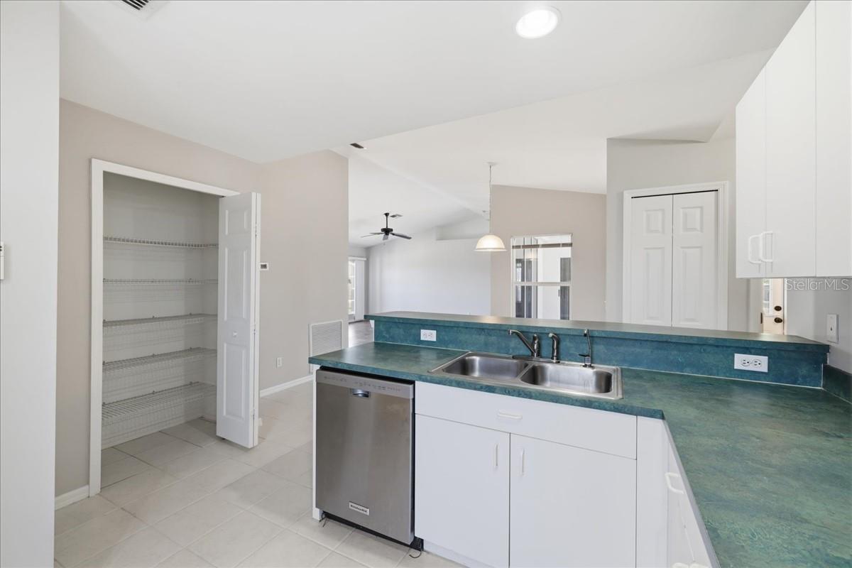 2245 SW 1ST TER, CAPE CORAL, FL, 33991