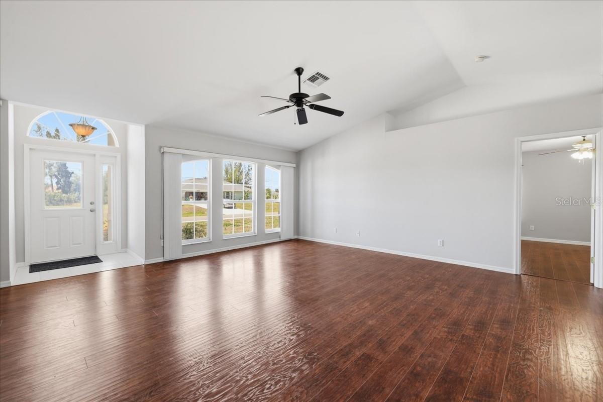 2245 SW 1ST TER, CAPE CORAL, FL, 33991