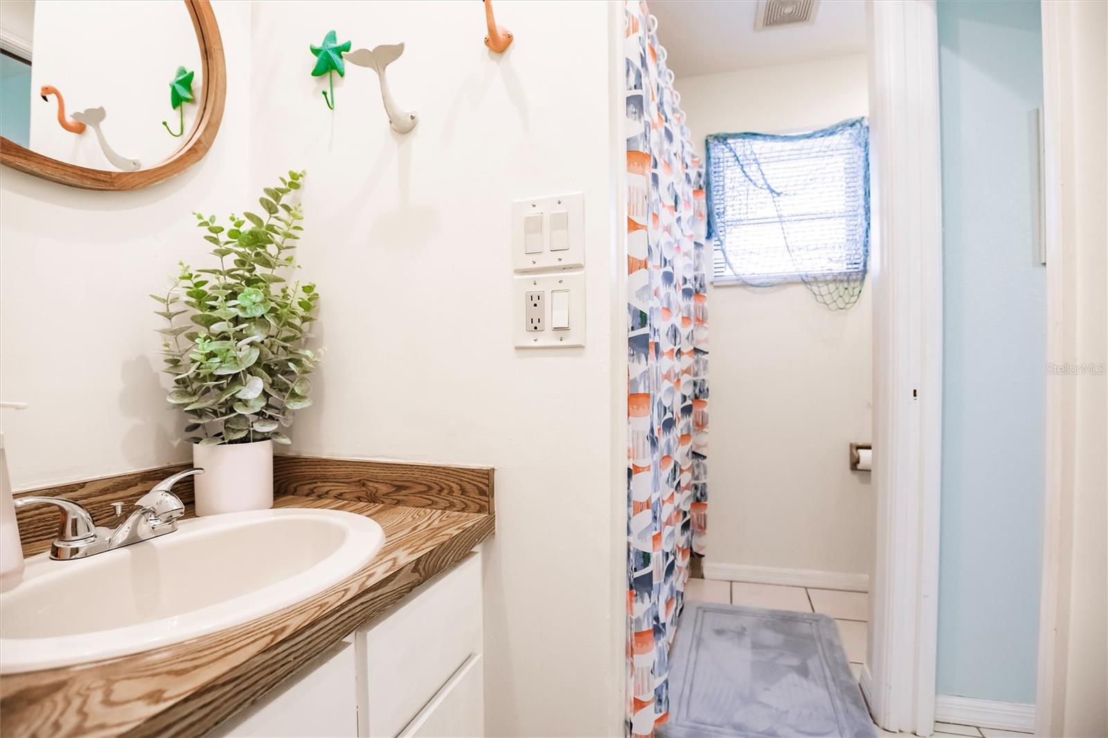 335 HARBOR BLVD, PORT CHARLOTTE, FL, 33954