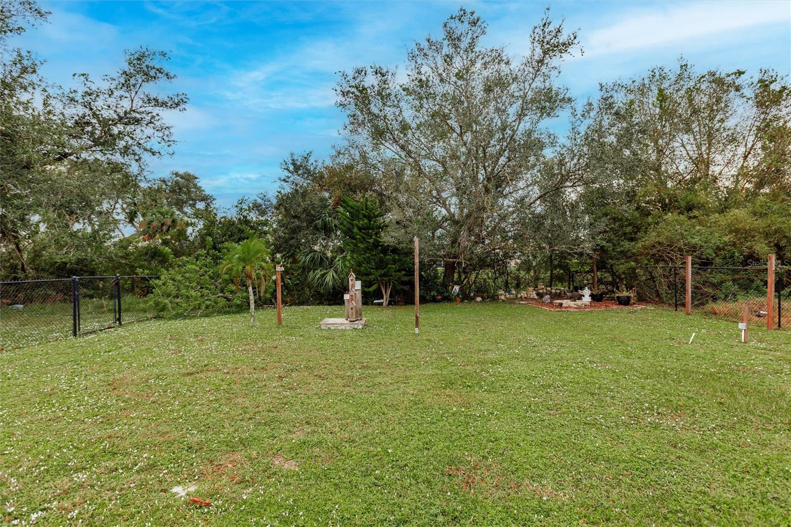 335 HARBOR BLVD, PORT CHARLOTTE, FL, 33954