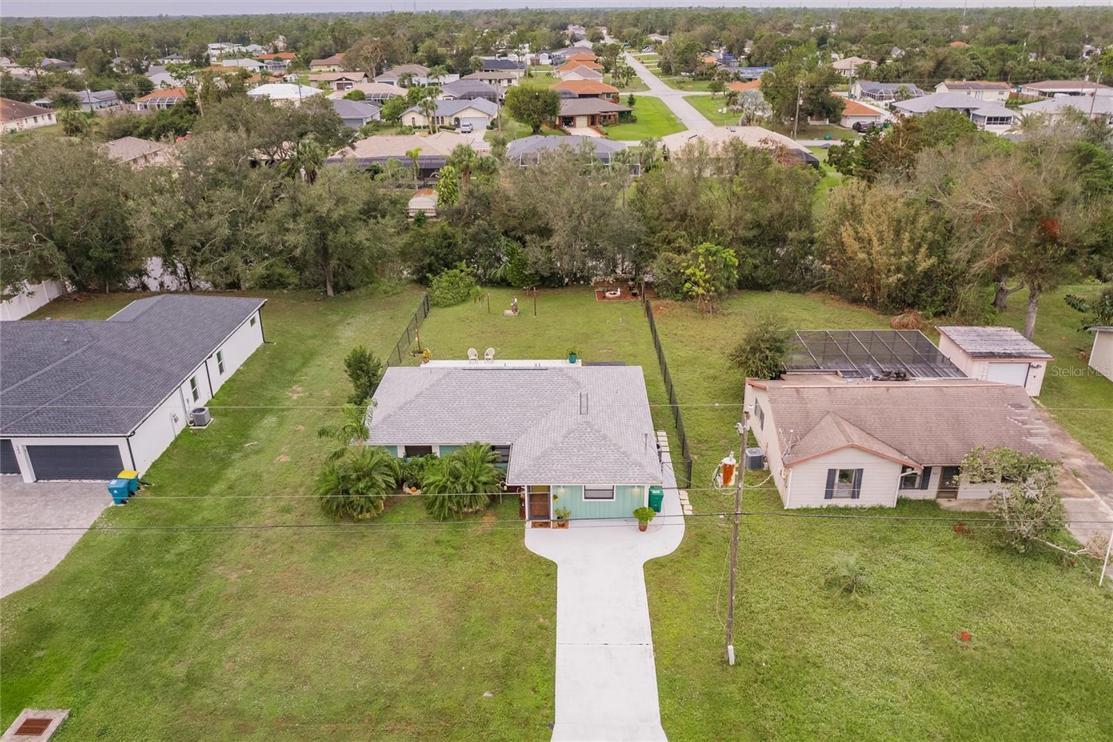 335 HARBOR BLVD, PORT CHARLOTTE, FL, 33954