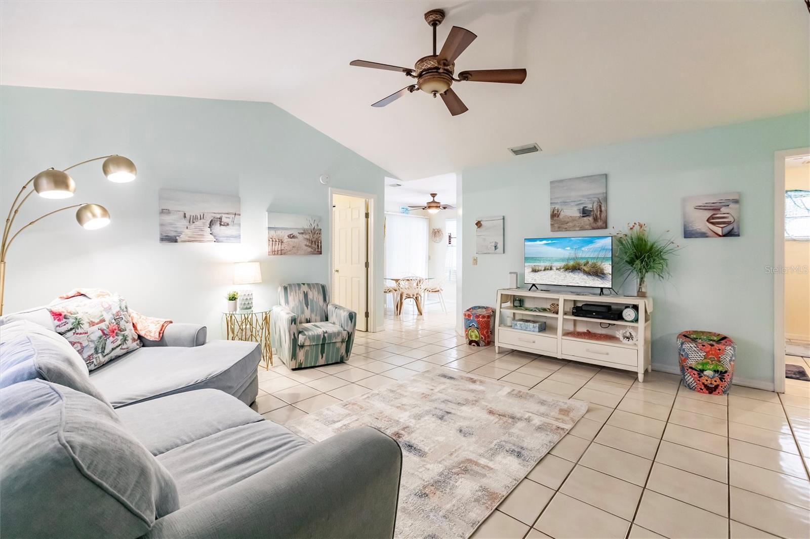 335 HARBOR BLVD, PORT CHARLOTTE, FL, 33954