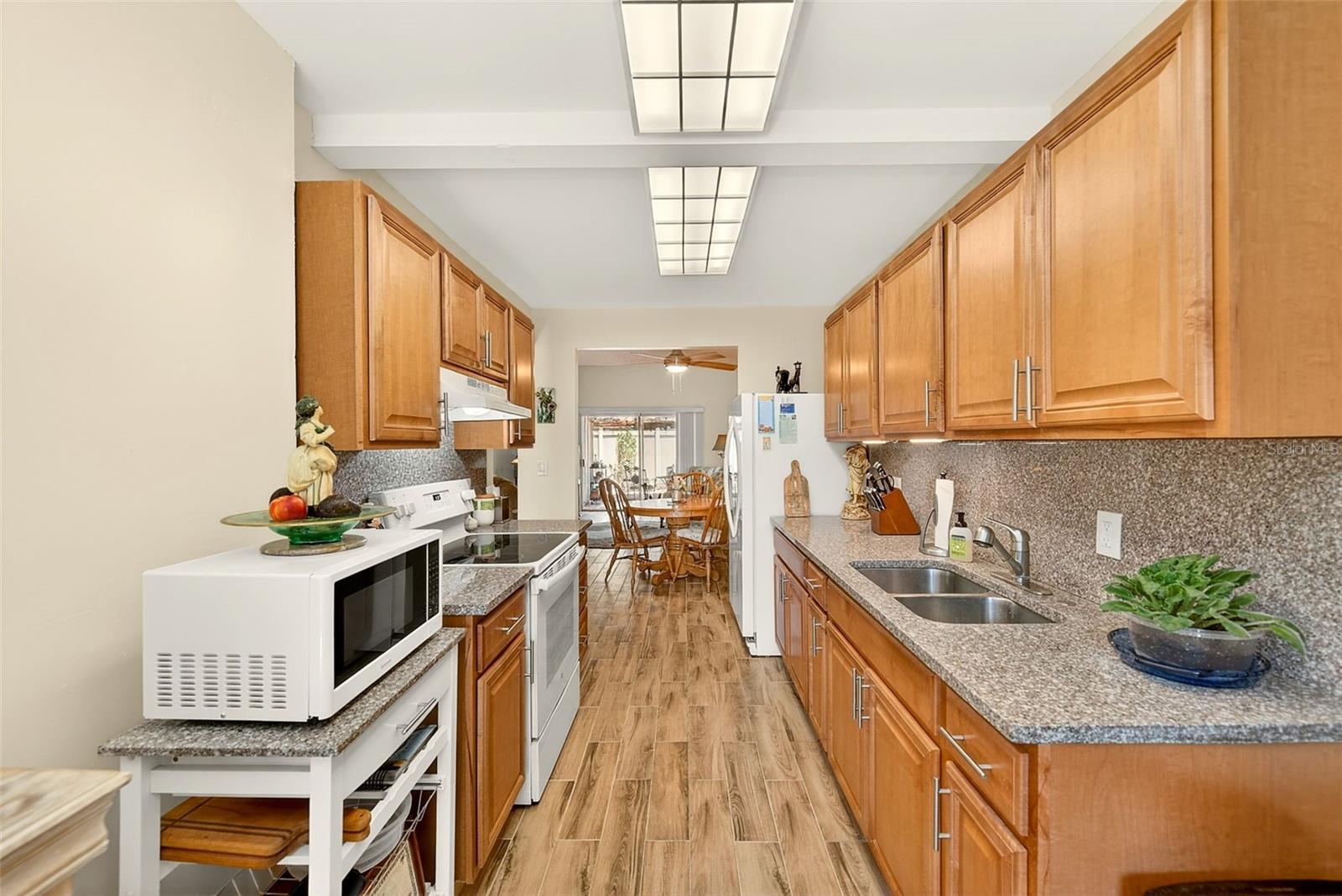 2064 SUNSET POINT RD #73, CLEARWATER, FL, 33765