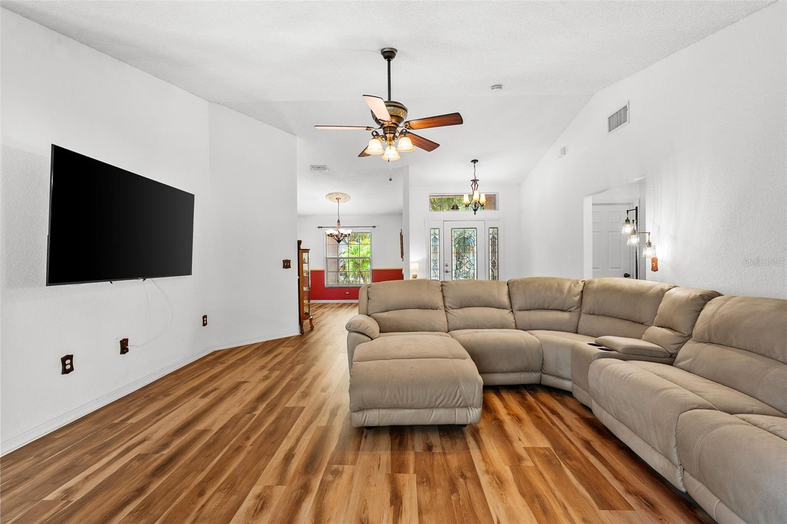 127 WINSTON MANOR CIR, SEFFNER, FL, 33584