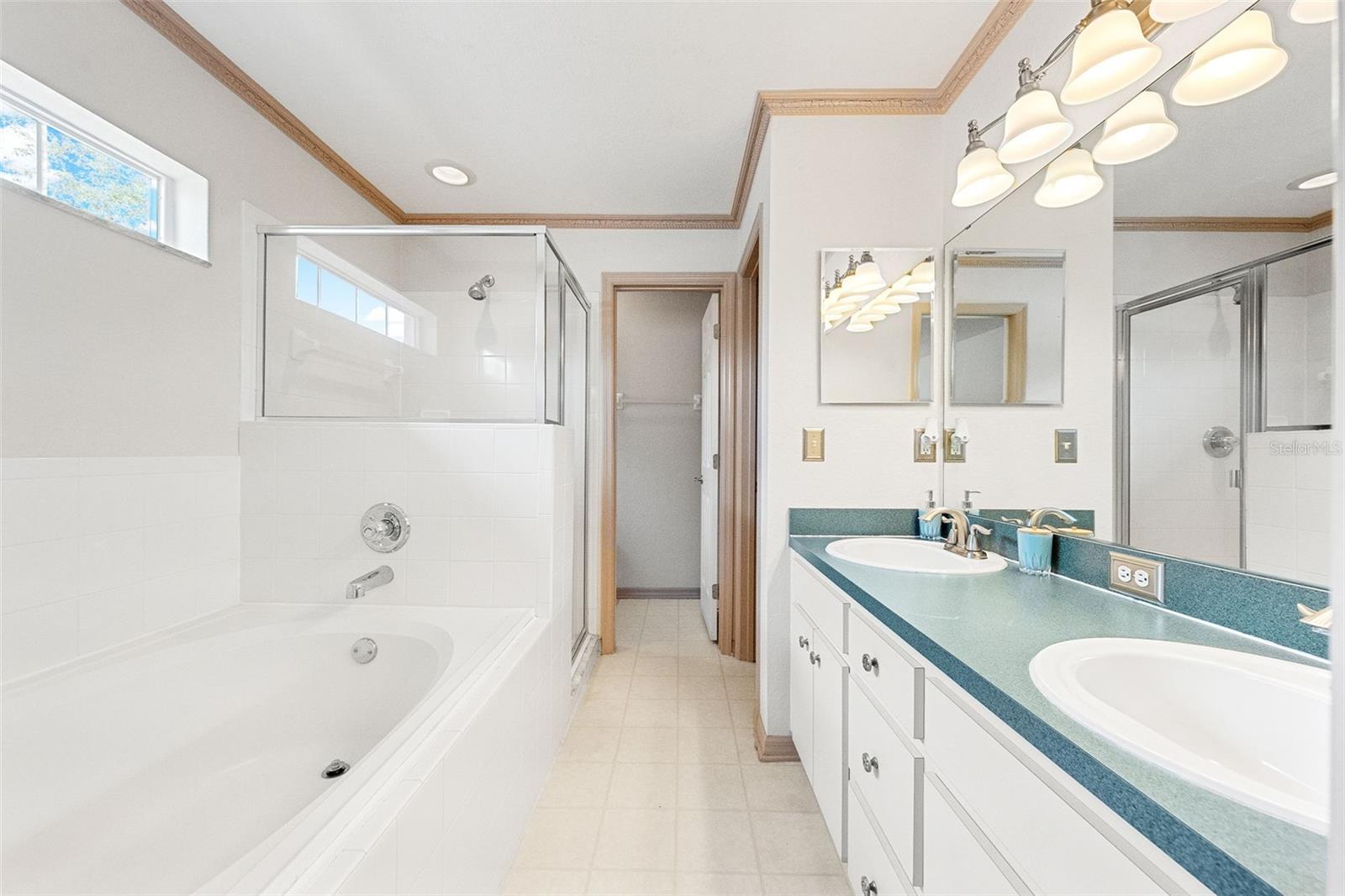 127 WINSTON MANOR CIR, SEFFNER, FL, 33584