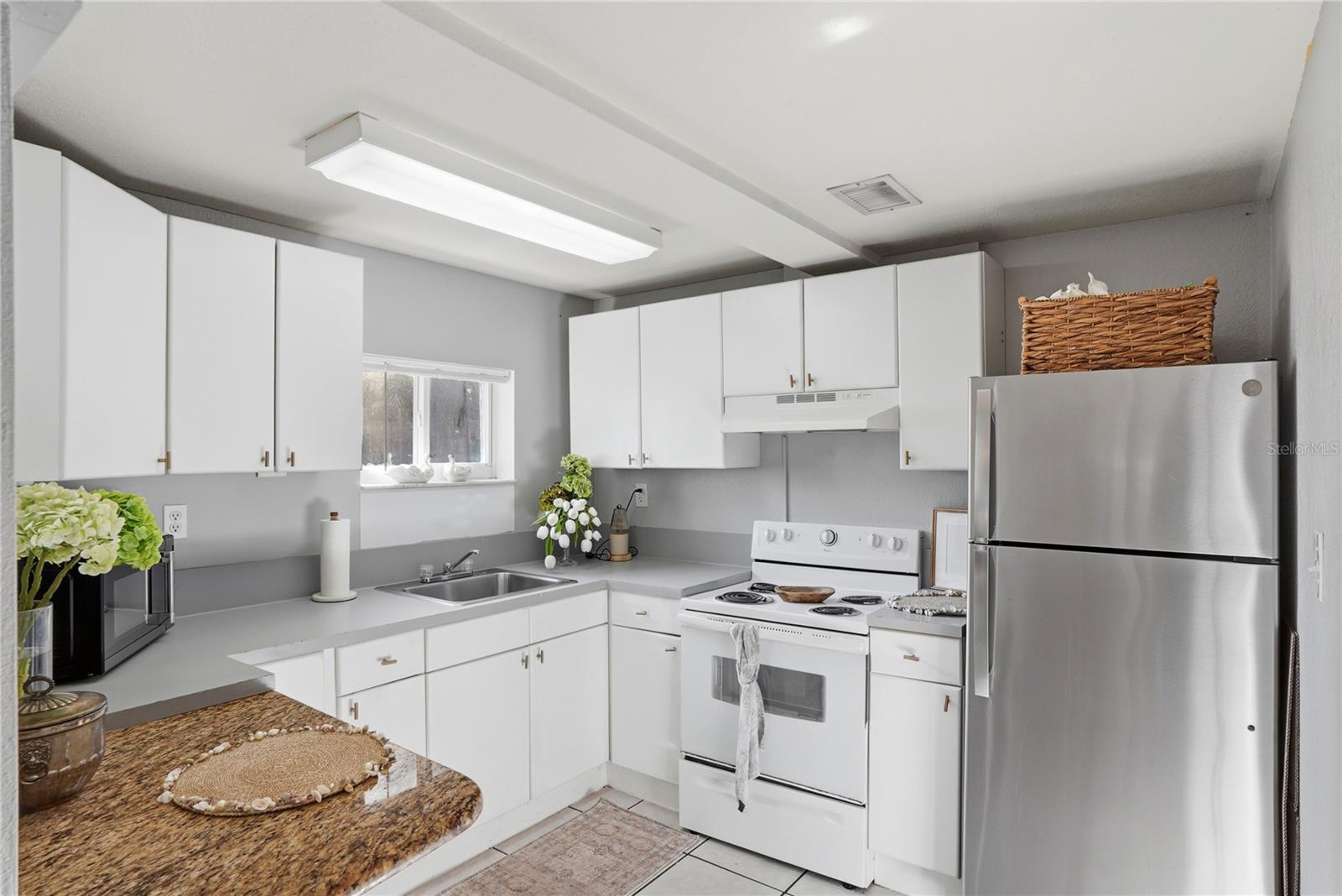 1011 14TH ST N, ST PETERSBURG, FL, 33705