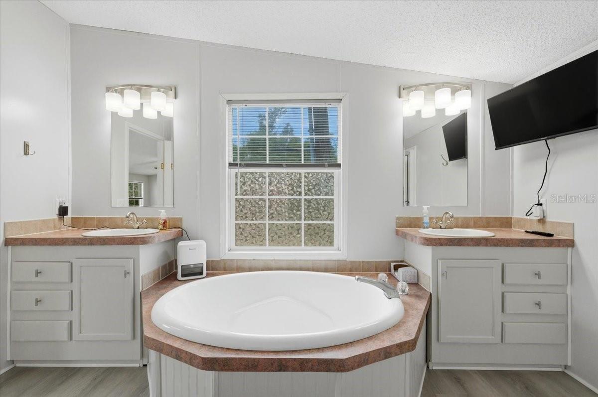 10626 PATHFINDER TRL, LAKELAND, FL, 33809