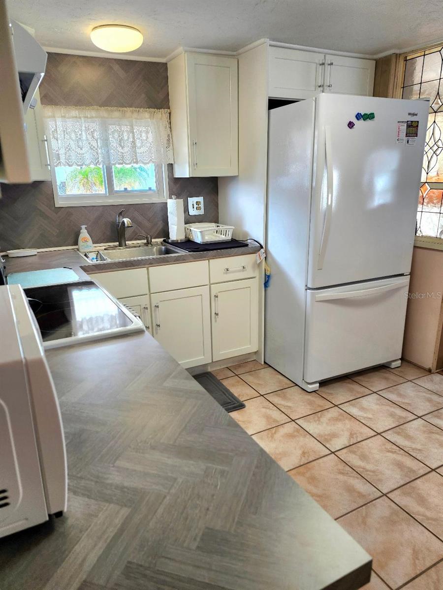 2018 INDIANA AVE, BRADENTON, FL, 34207