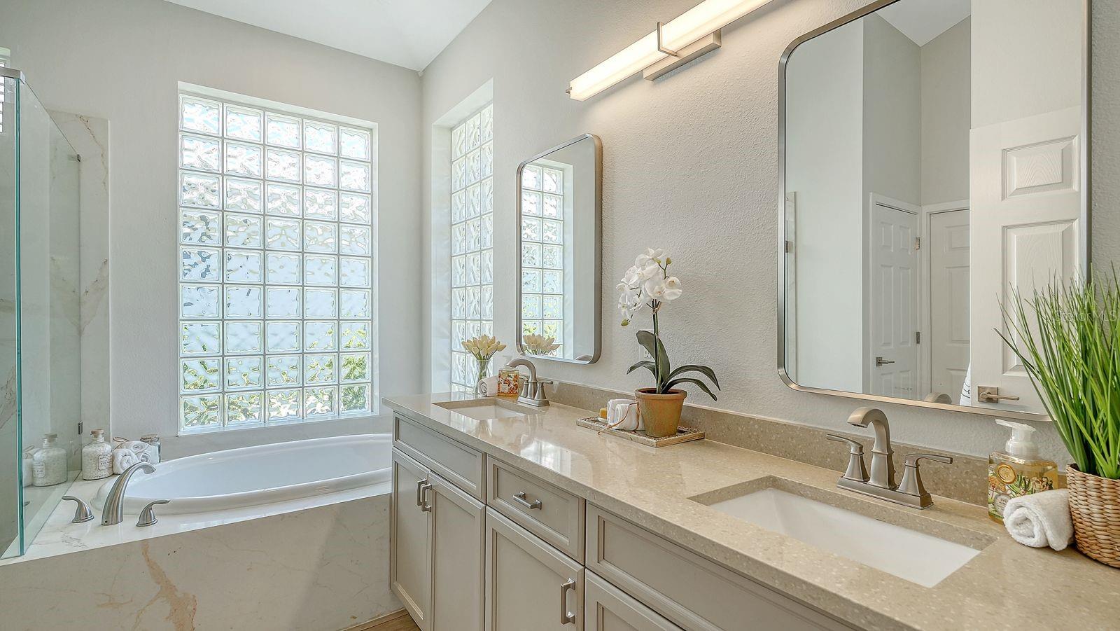 7823 HERITAGE CLASSIC CT, LAKEWOOD RANCH, FL, 34202