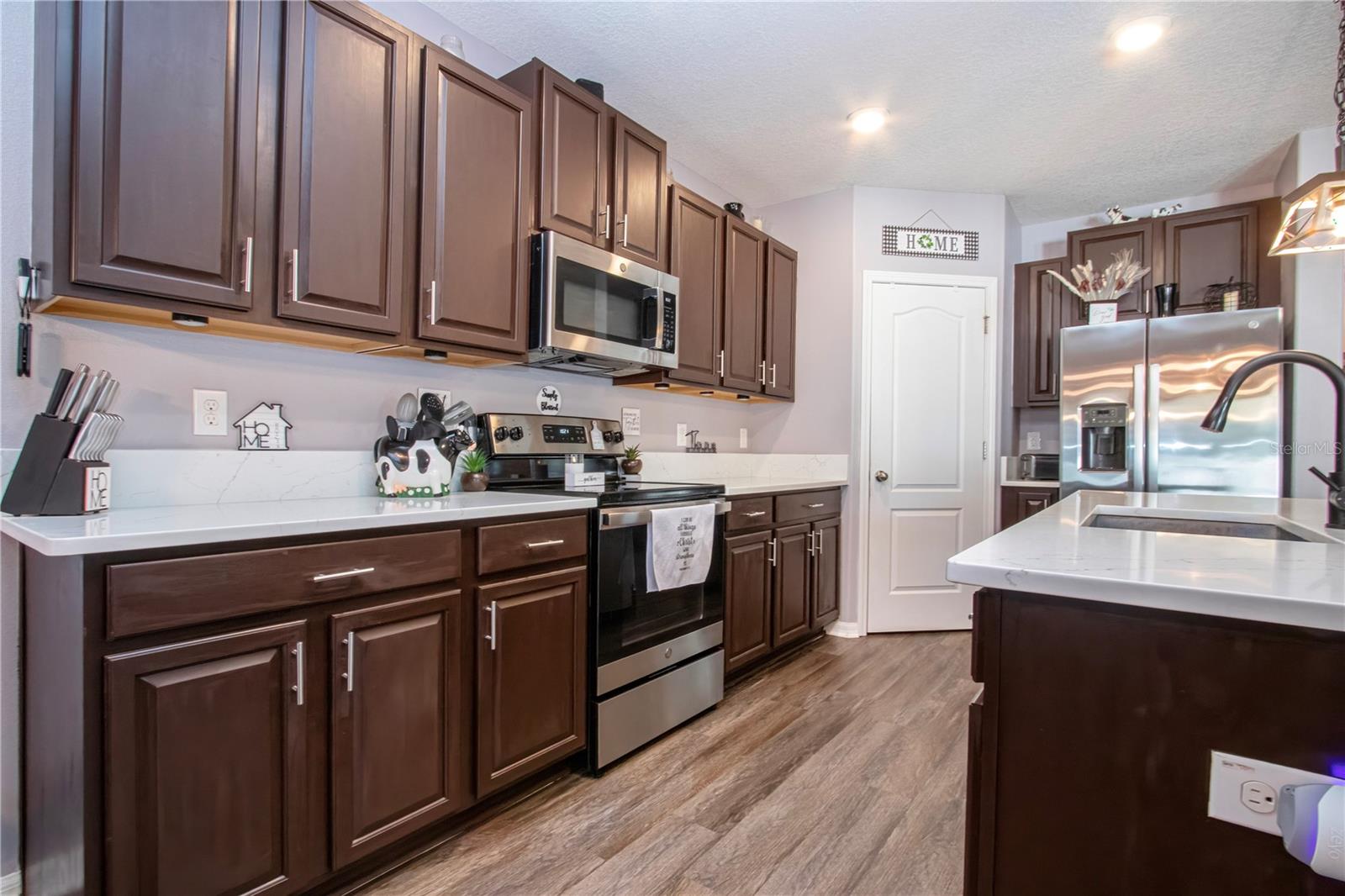 11330 VILLAS ON THE GREEN DR, RIVERVIEW, FL, 33579