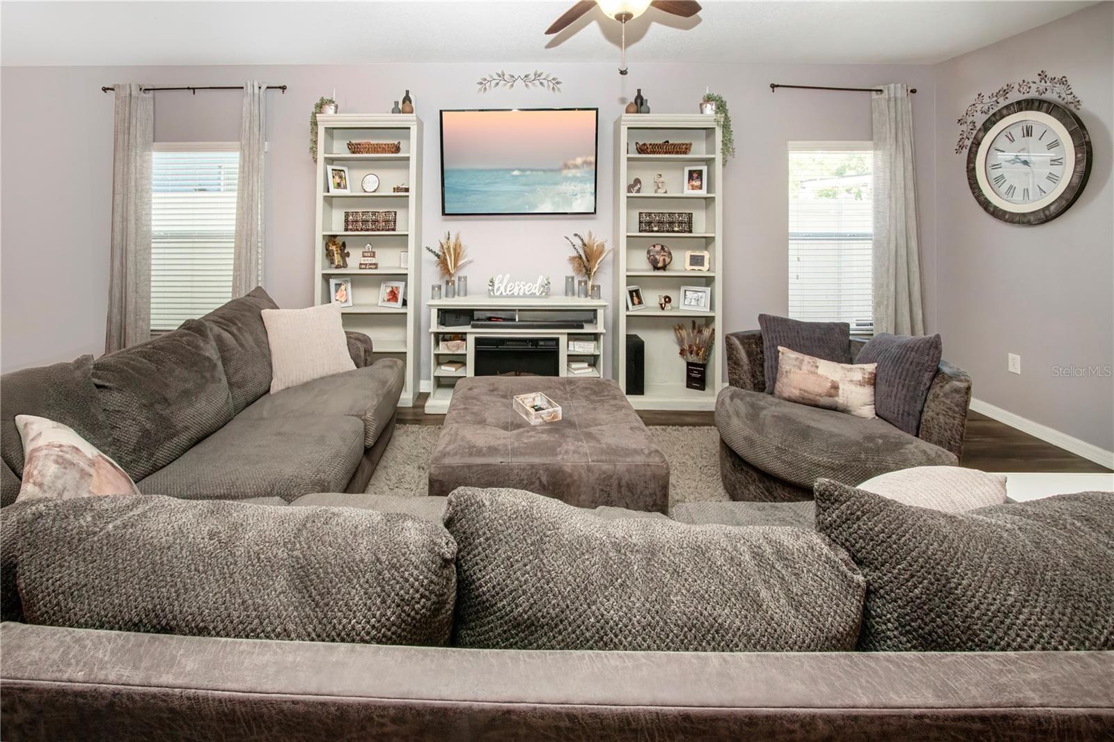 11330 VILLAS ON THE GREEN DR, RIVERVIEW, FL, 33579