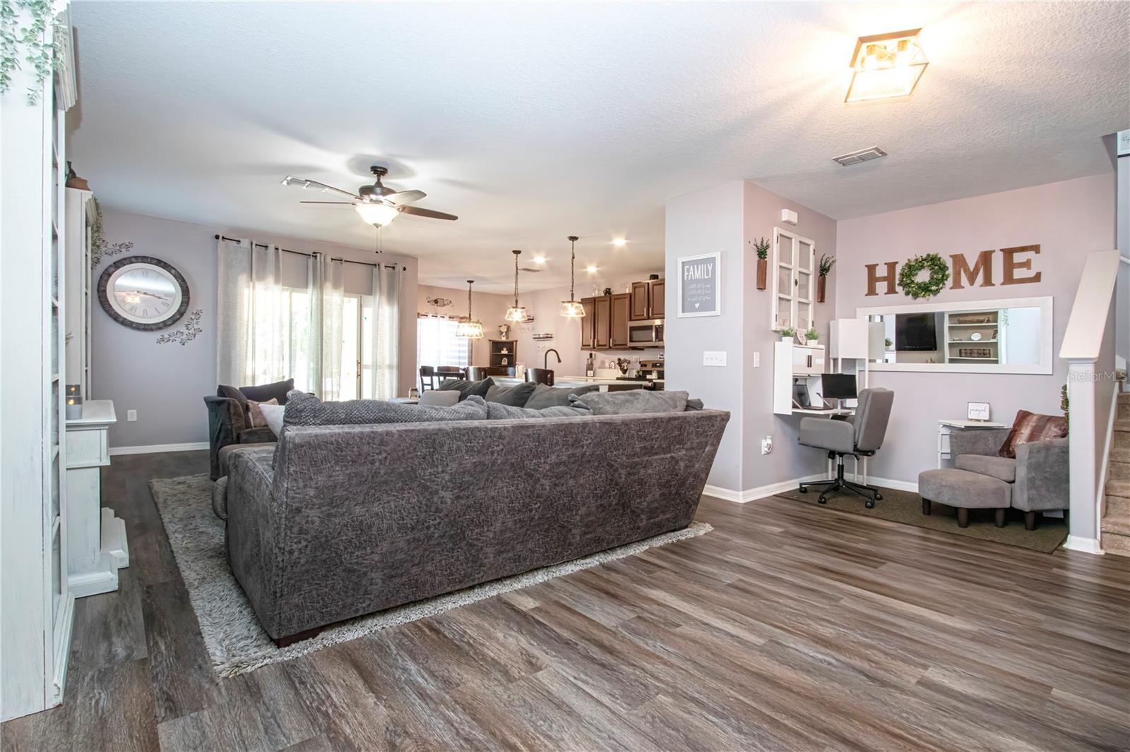 11330 VILLAS ON THE GREEN DR, RIVERVIEW, FL, 33579