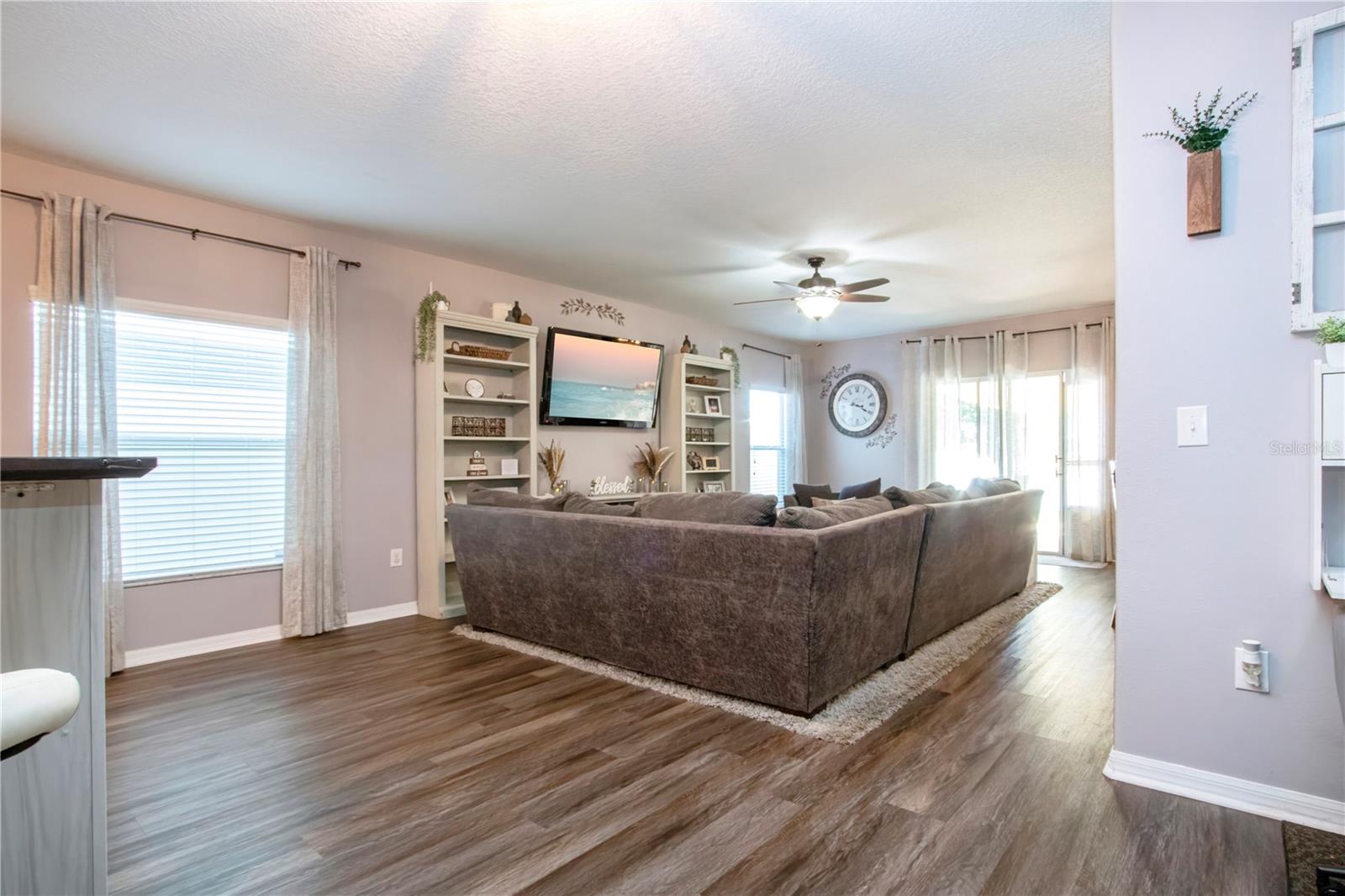 11330 VILLAS ON THE GREEN DR, RIVERVIEW, FL, 33579