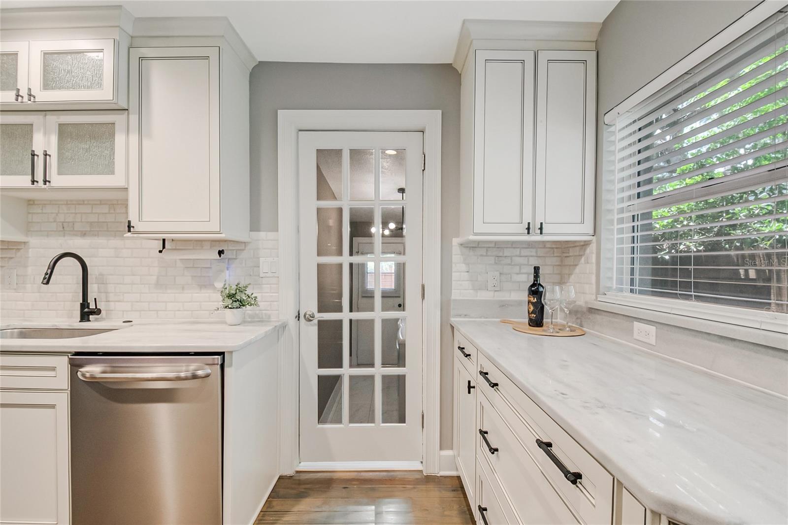 932 MAYFAIR CIR, ORLANDO, FL, 32803