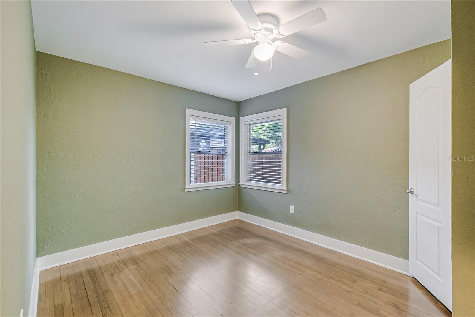 932 MAYFAIR CIR, ORLANDO, FL, 32803
