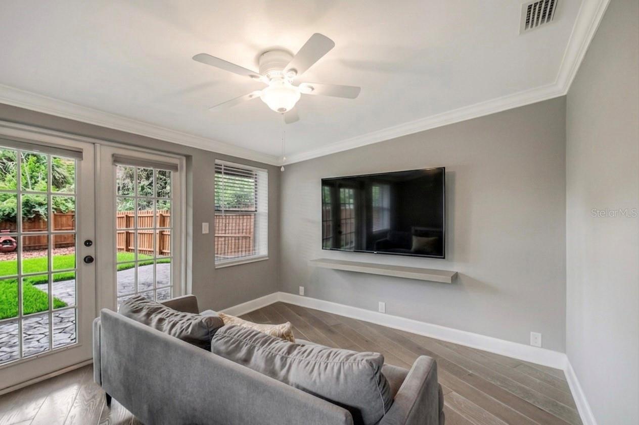 932 MAYFAIR CIR, ORLANDO, FL, 32803