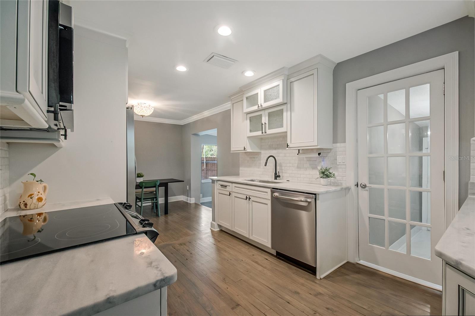 932 MAYFAIR CIR, ORLANDO, FL, 32803