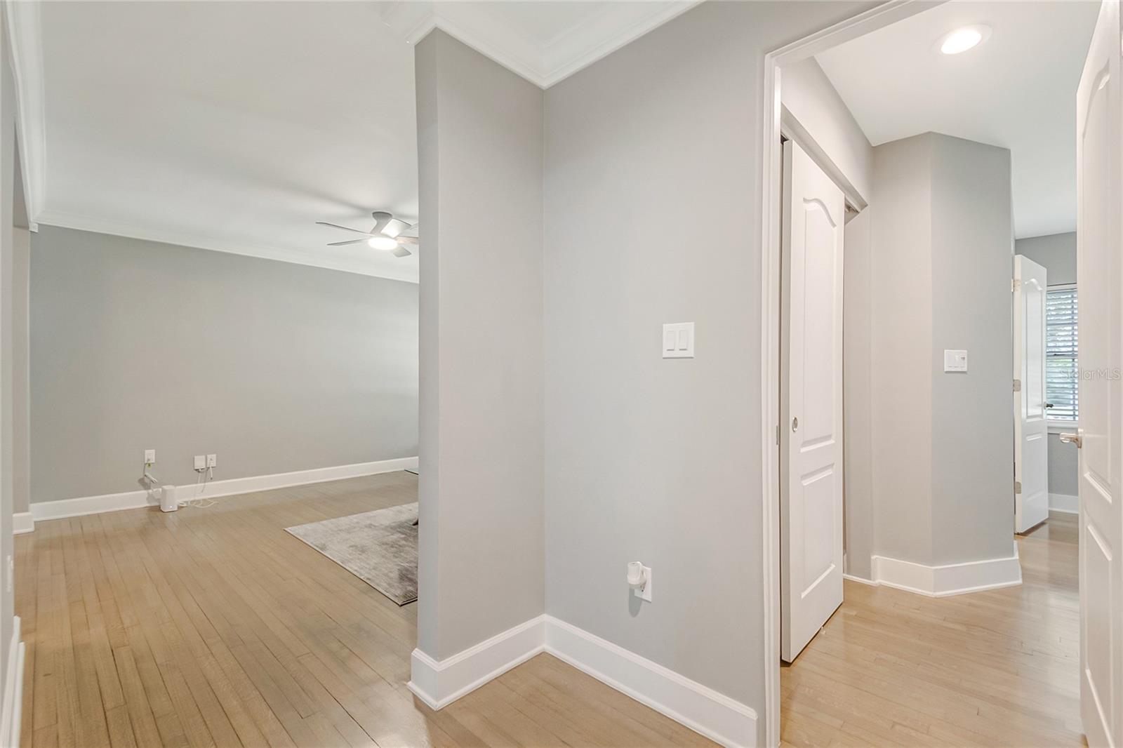 932 MAYFAIR CIR, ORLANDO, FL, 32803