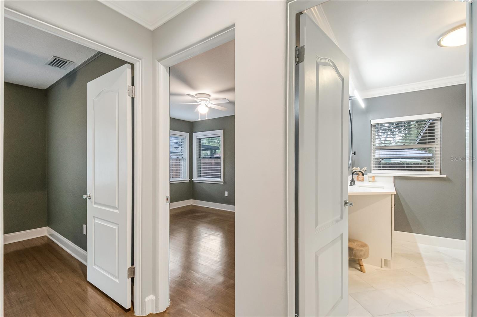 932 MAYFAIR CIR, ORLANDO, FL, 32803