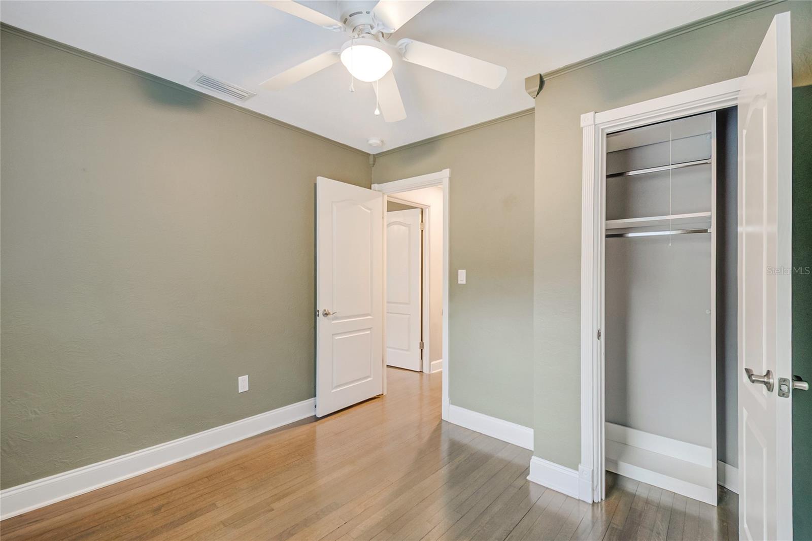 932 MAYFAIR CIR, ORLANDO, FL, 32803