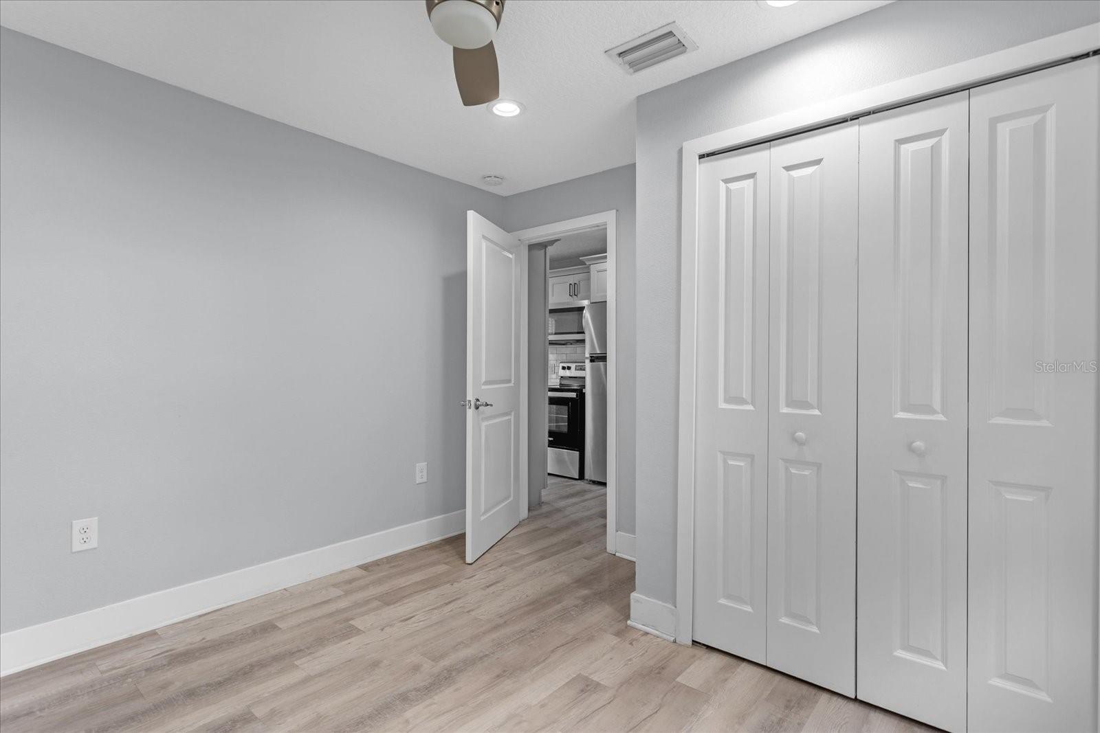4521 EDGEWATER DR #4, ORLANDO, FL, 32804
