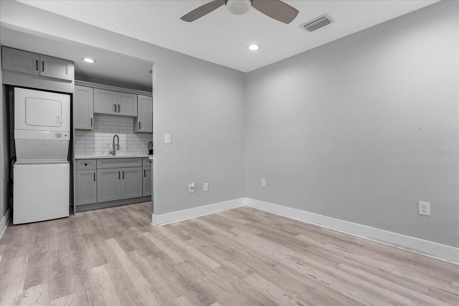 4521 EDGEWATER DR #4, ORLANDO, FL, 32804