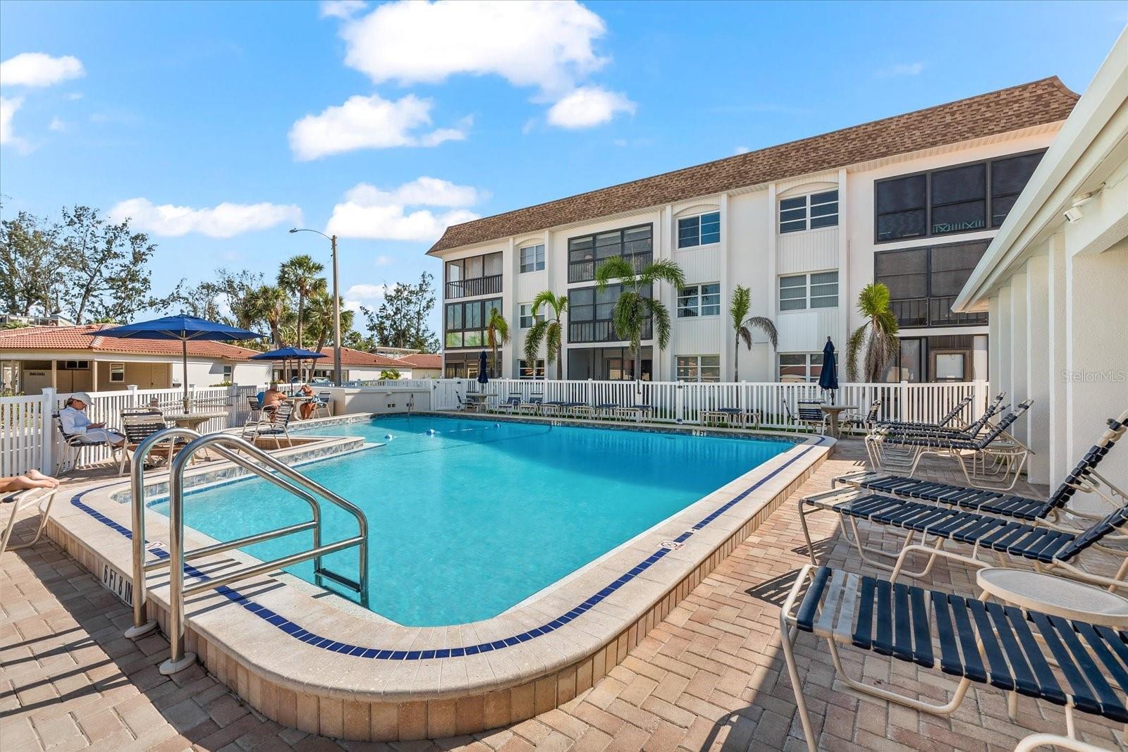 116 VISTA HERMOSA CIR #204C, SARASOTA, FL, 34242